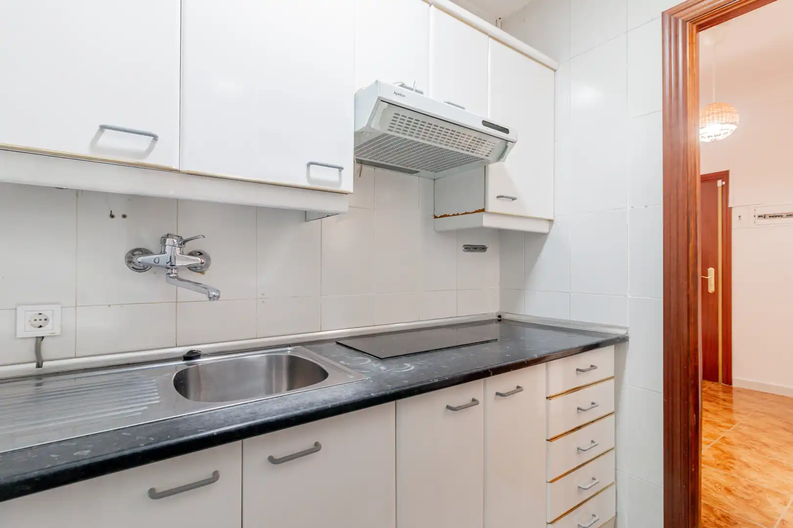 Kitchen of Ground floor for sale in Madrid  with Furnished