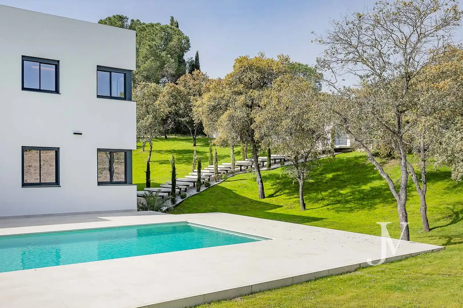 Schwimmbecken von Haus oder Chalet zum Verkauf in Ciudalcampo mit Klimaanlage, Heizung und Privatgarten