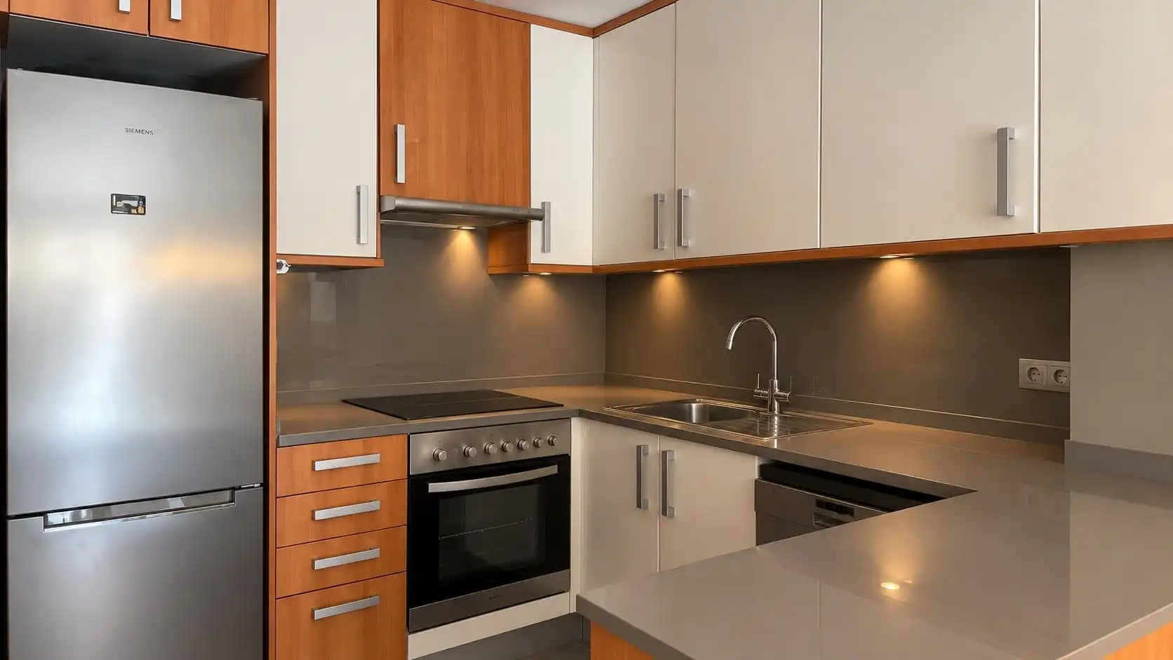Flat with lift for sale in Carrer DE CRISTOFOR COLOM, imagen 6