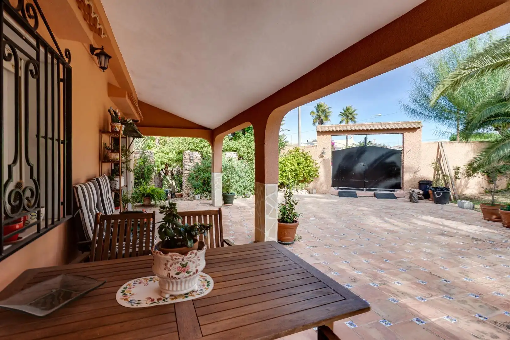 Chalet con piscina en venta en Calle HUELMA, imagen 10