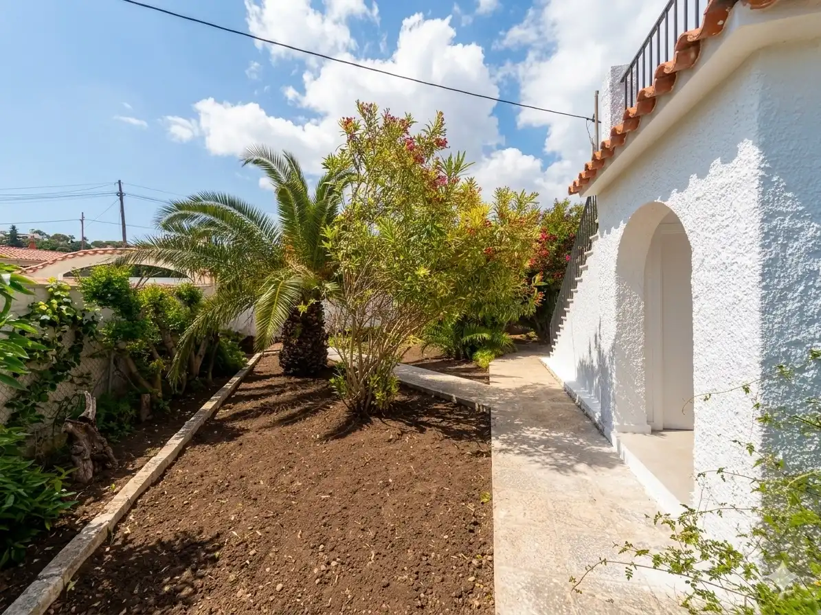 House with garden for sale in Cometa, imagen 3