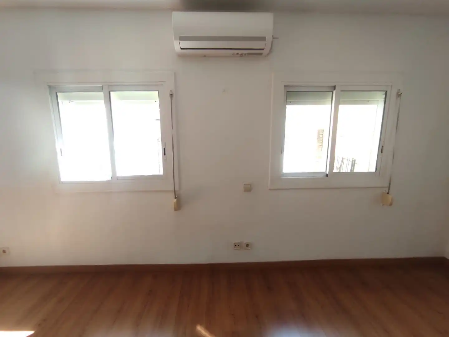 Flat for sale in Carrer del Ripollès 66, imagen 2