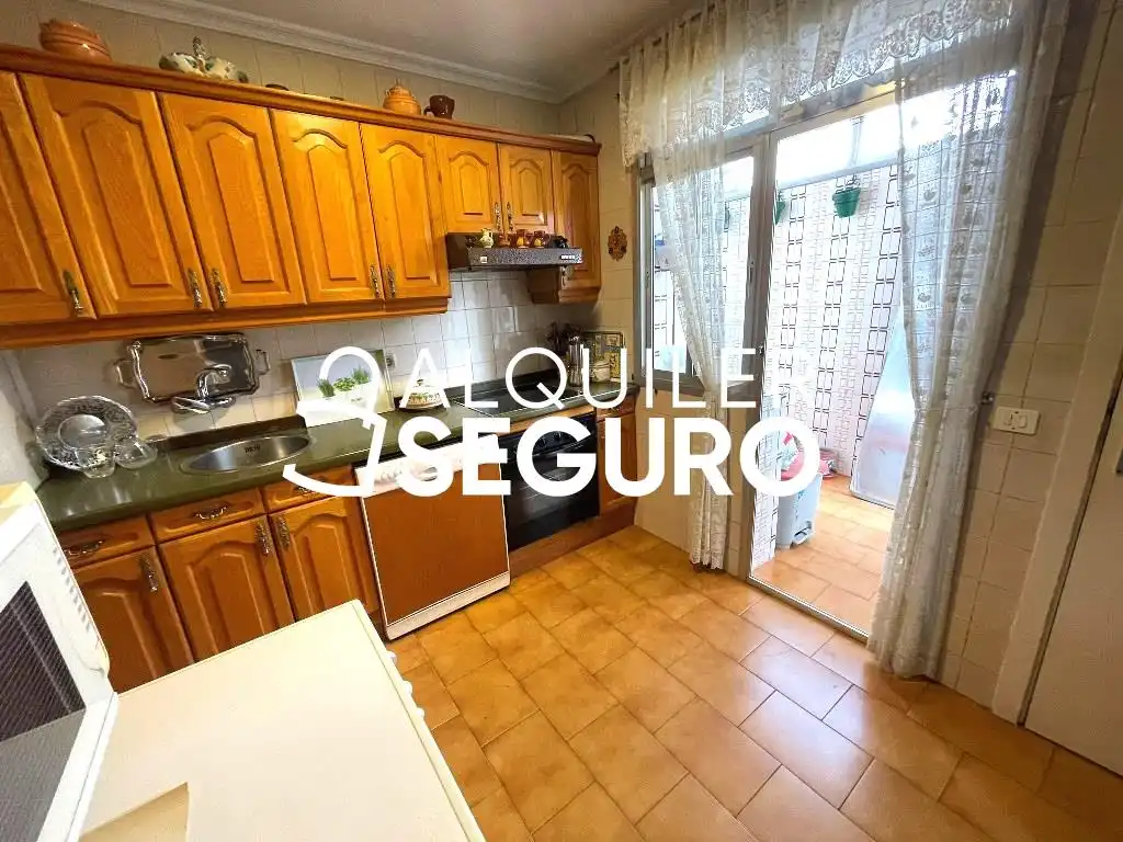 Küche von Wohnung zur Miete in Madrid mit Heizung, Terrasse und Möbliert