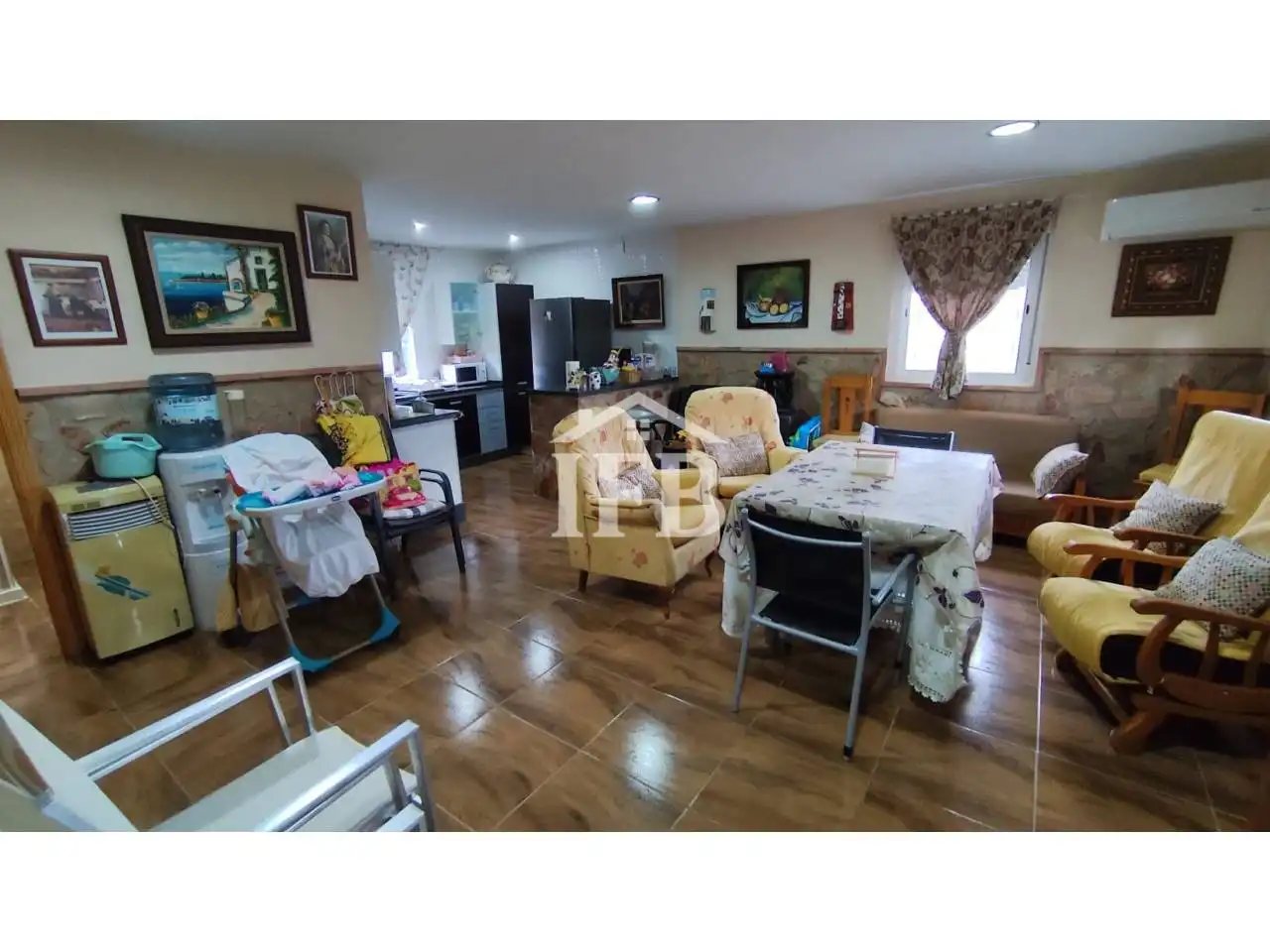 Country homes for sale in Valverde de Leganés  with Air Conditioner, Heating and Private garden
