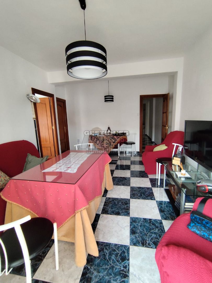 Dining room of Flat to rent in  Granada Capital  with Heating, Furnished and Washing machine