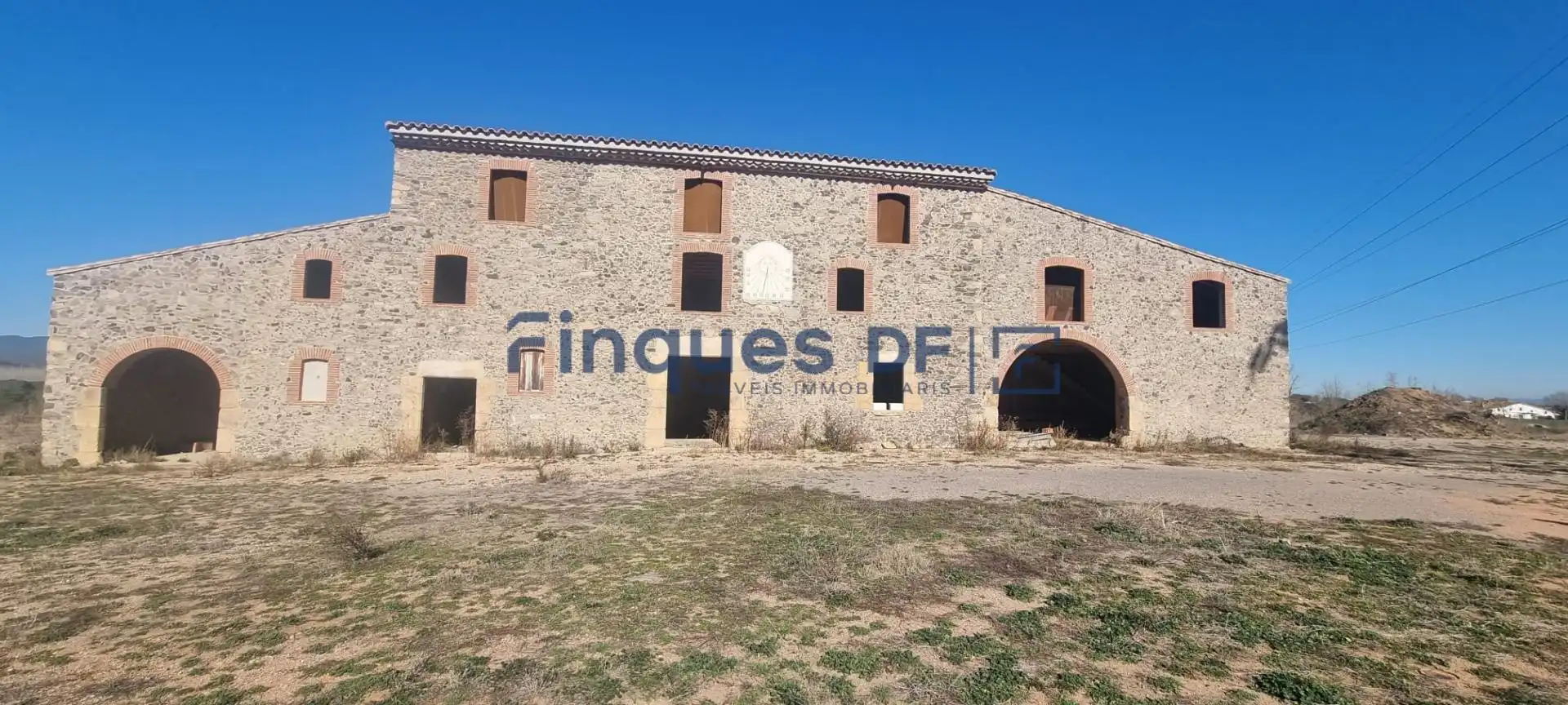 Maison rustique à vendre à Sils