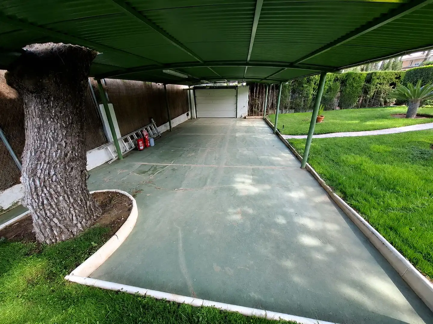 Parking de Casa o chalet en venta en Paterna con Calefacción, Jardín privado y Terraza