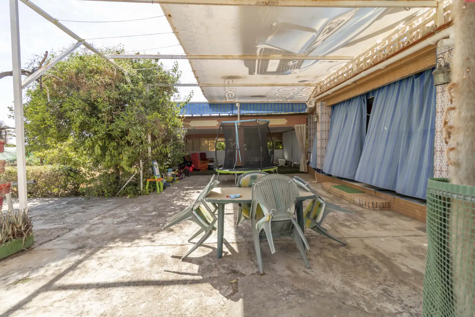 Terrasse von Haus oder Chalet zum Verkauf in Espartinas mit Klimaanlage, Terrasse und Schwimmbad