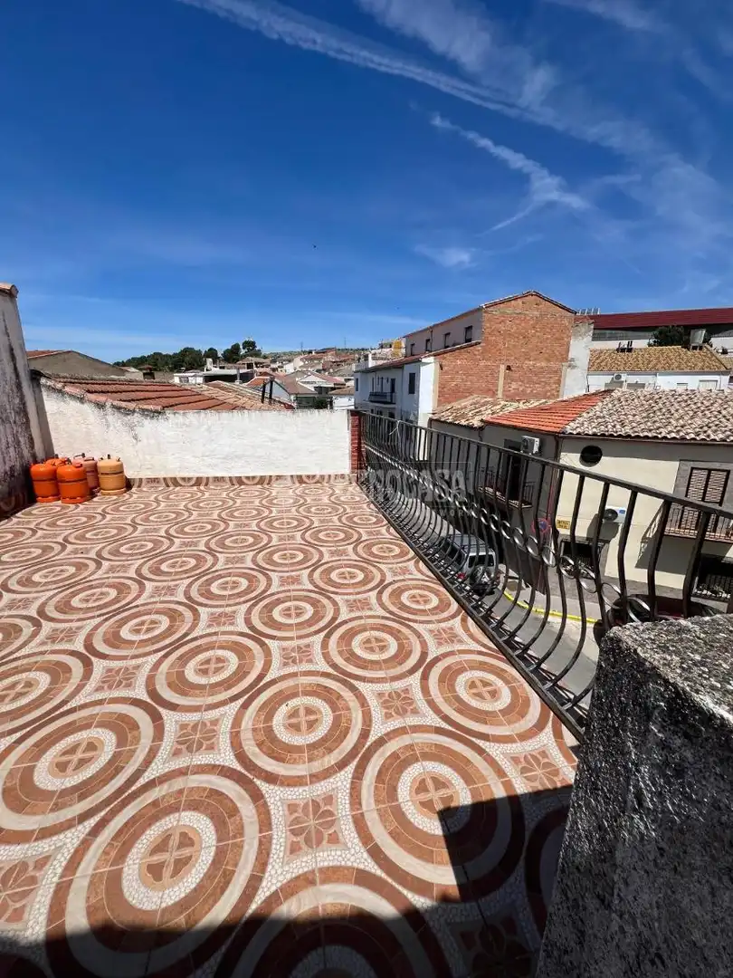 Habitatge amb terrassa en venda a Baeza, imagen 4