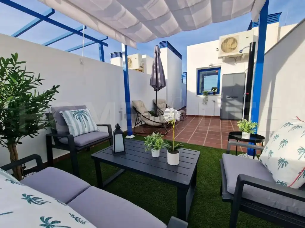 Terrasse von Maisonette zum Verkauf in Benalmádena mit Klimaanlage, Privatgarten und Terrasse