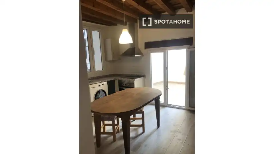 Room in San Matías - Realejo