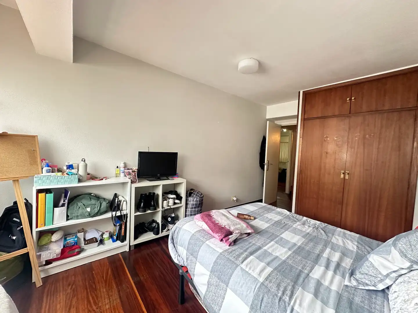 Schlafzimmer von Wohnung zum Verkauf in Santiago de Compostela  mit Heizung und Möbliert