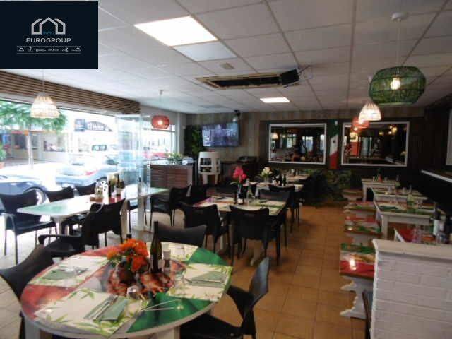 Local comercial en Alquiler en Levante Alto
