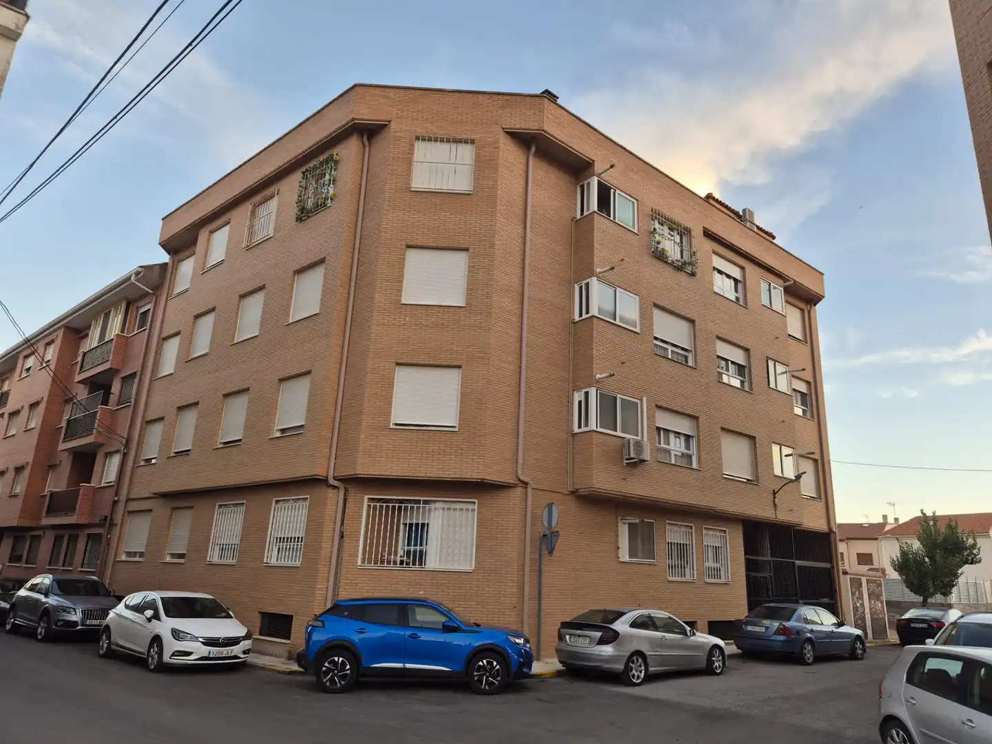 Vista exterior de Pis en venda en Tarancón amb Traster