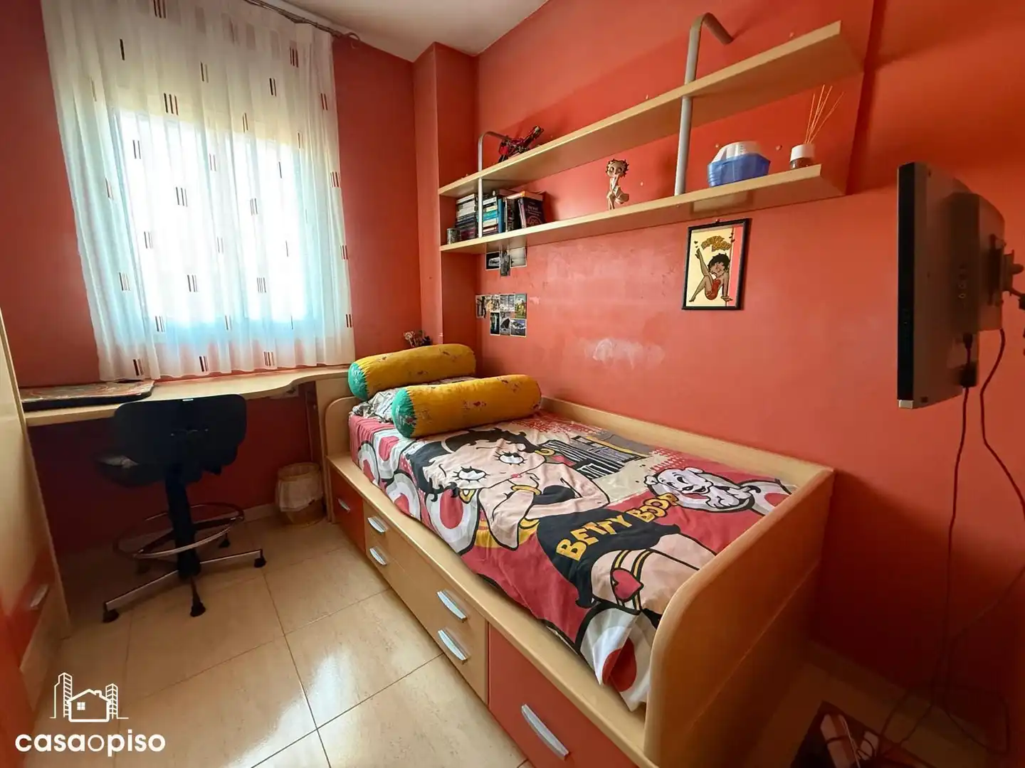 Habitación de Casa adosada en venta en Santa Perpètua de Mogoda con Calefacción y Terraza