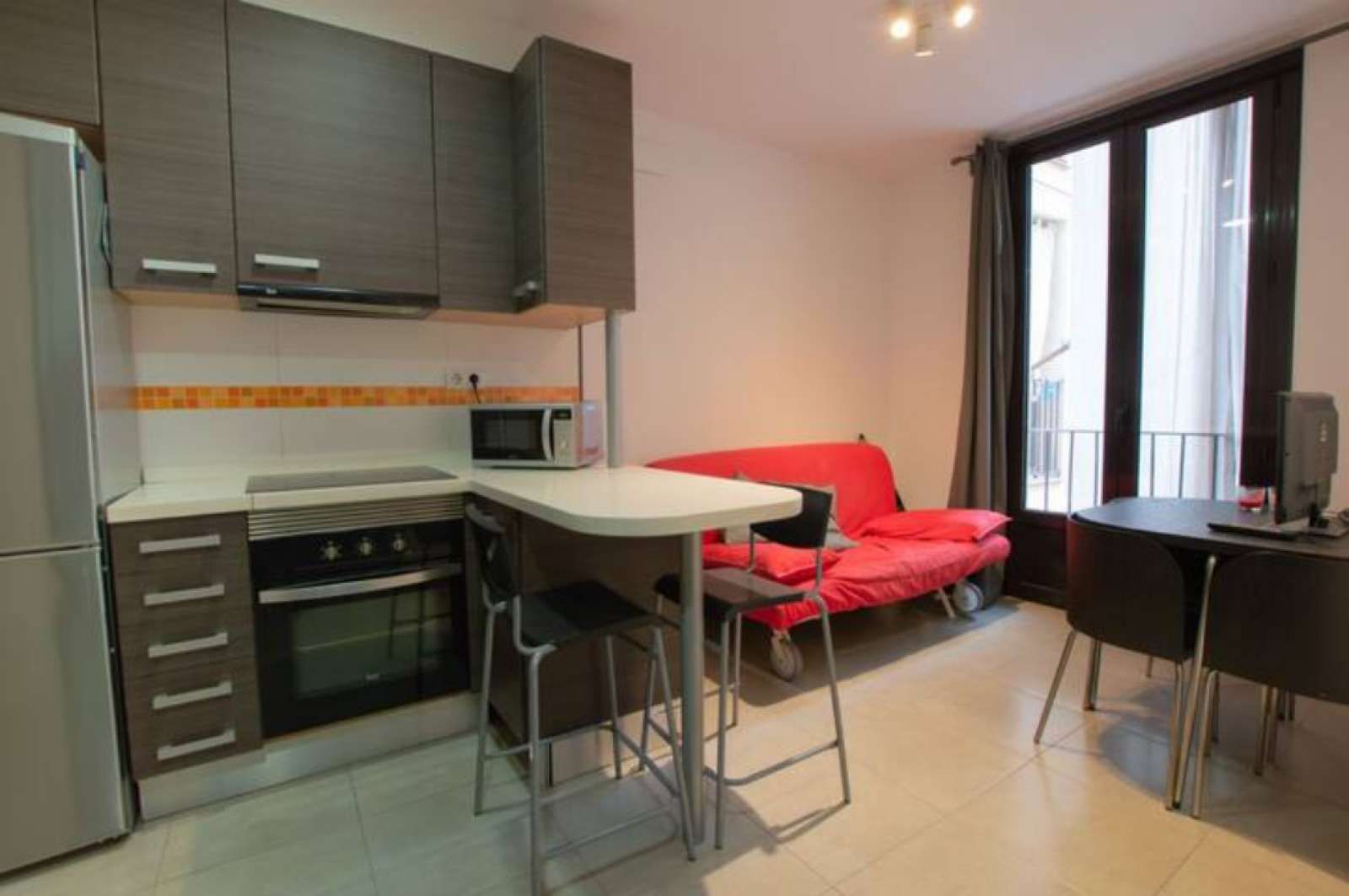 Kitchen of Apartment for share in  Barcelona Capital  with Air Conditioner and Terrace