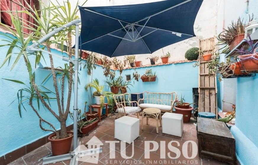 Apartment for sale in Calle de los Tres Peces, Embajadores - Lavapiés