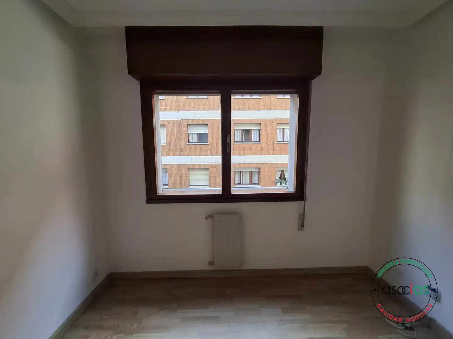 Habitación de Piso en venta en Gijón  con Calefacción