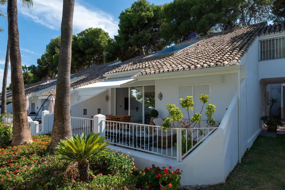 Houses for rent to own in Calle Jazmines, Río Real
