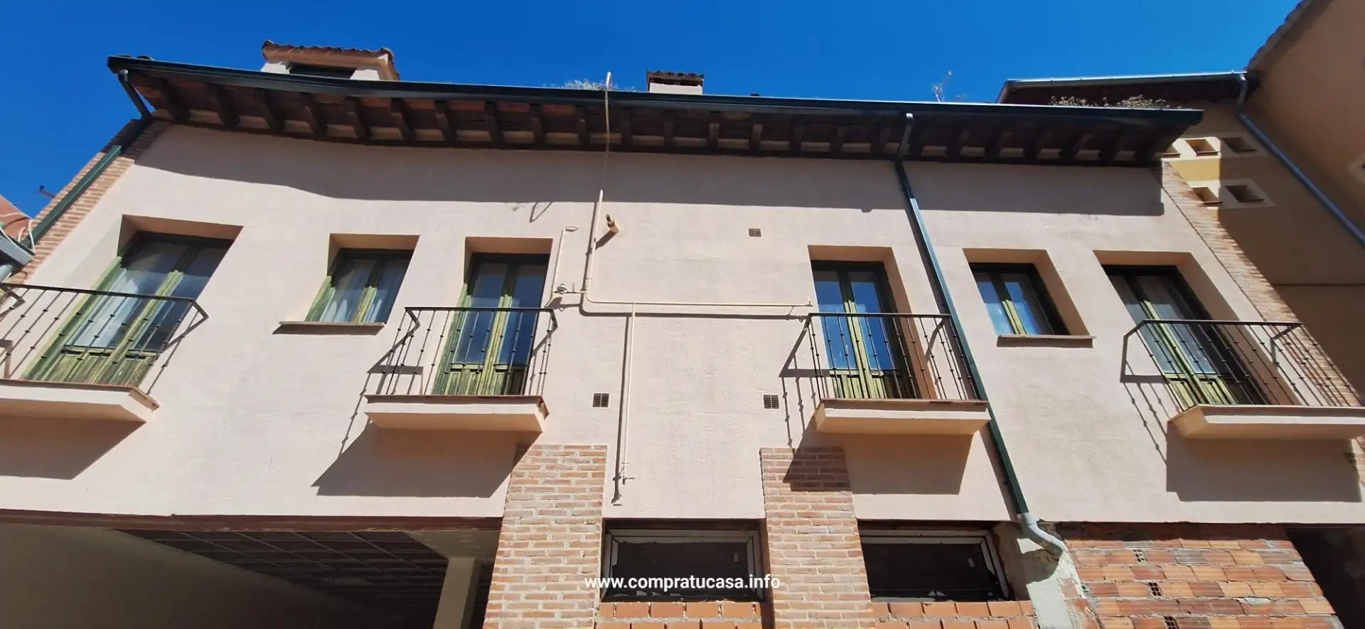 Vista exterior de Piso en venta en Segovia con Calefacción, Jardín privado y Parquet