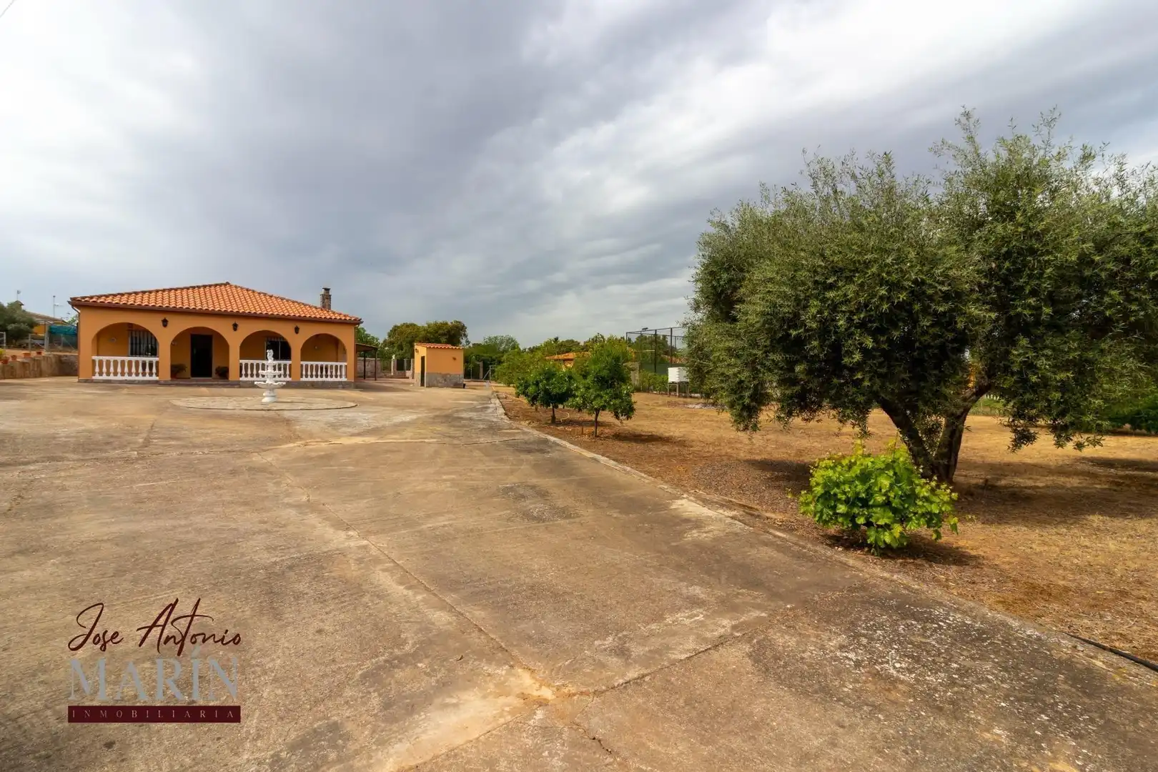 Casa o chalet en venta en Badajoz con Aire acondicionado, Jardín privado y Piscina