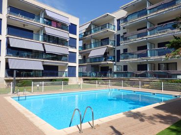 Wohnung mit Balkon zum Verkauf in Carrer del Mar 16