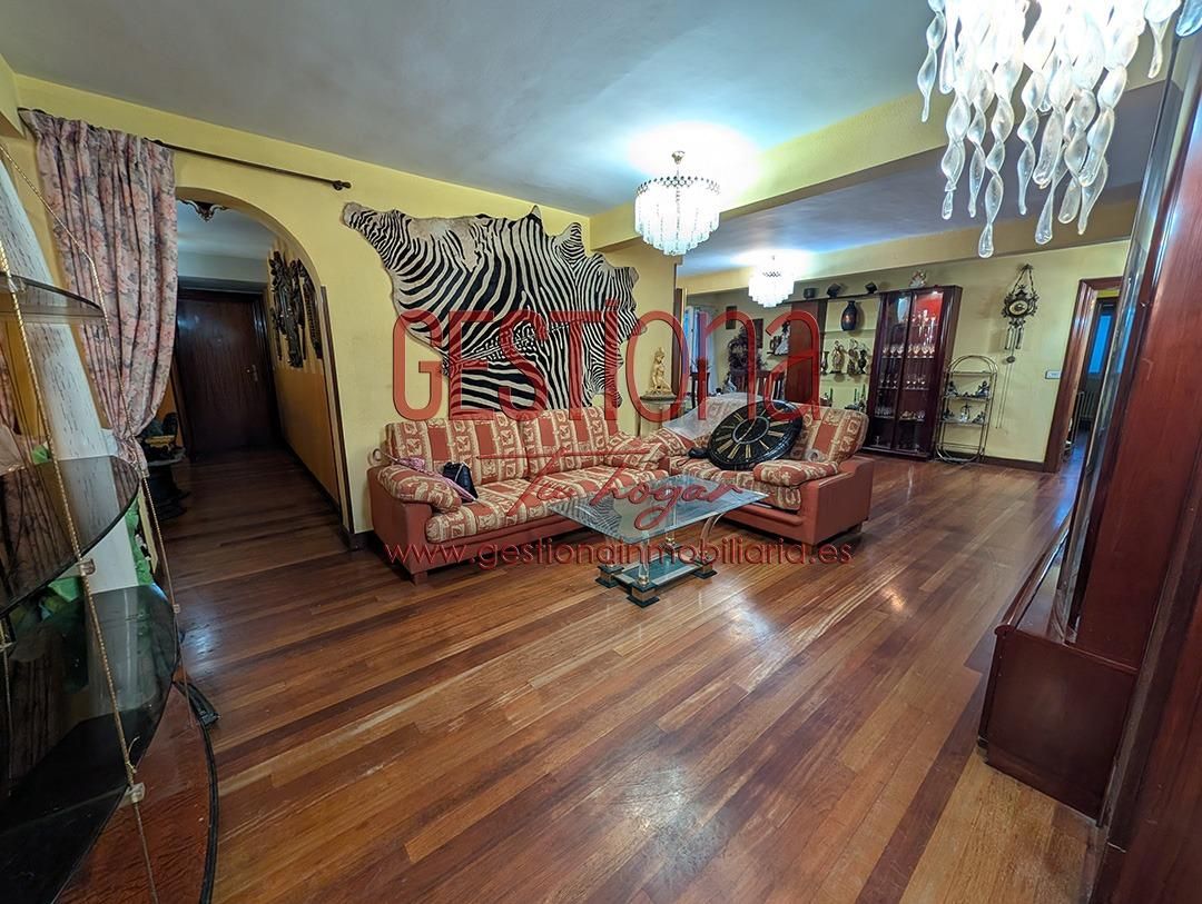 Living room of Flat for sale in Bilbao   with Heating, Terrace and Storage room