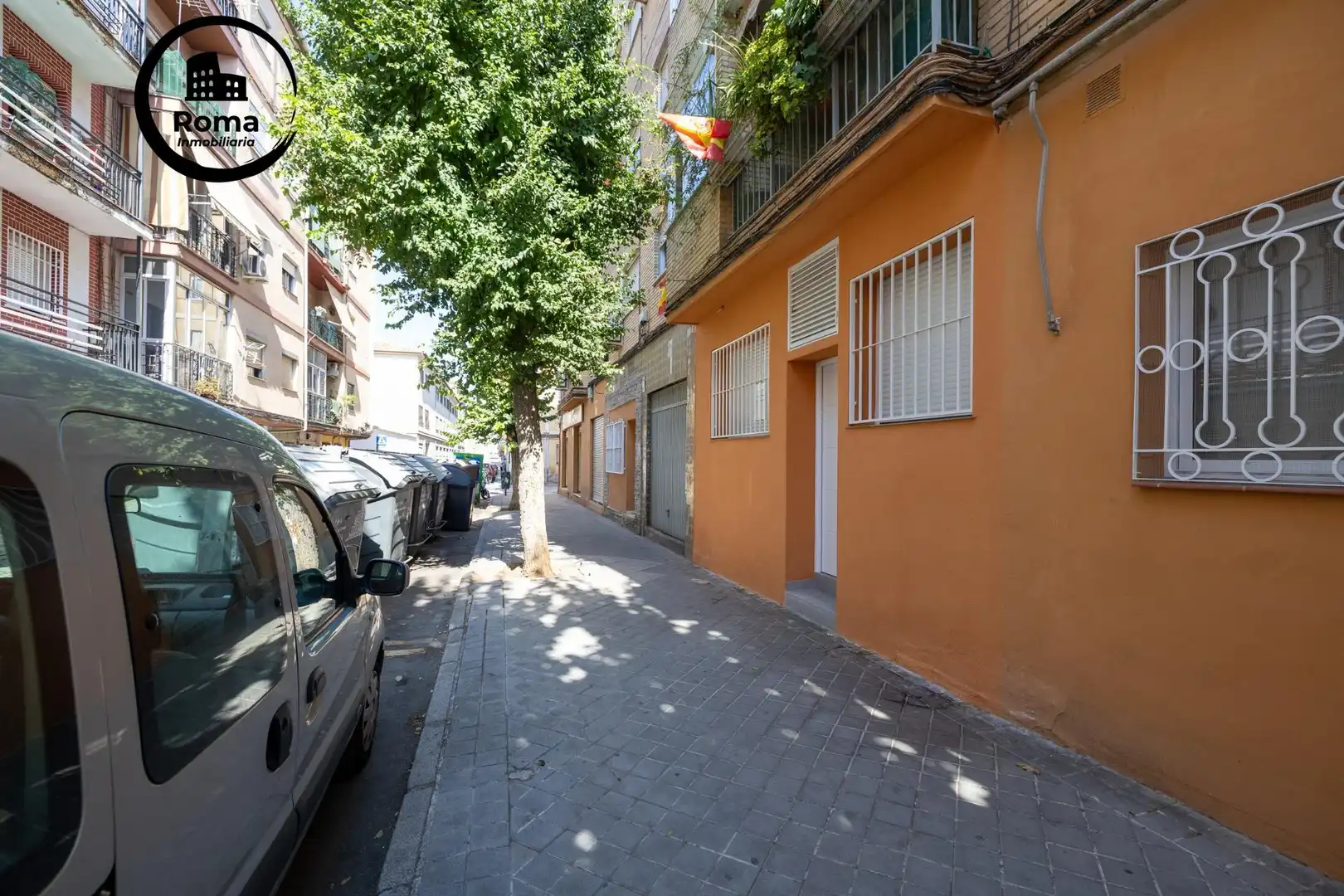Vista exterior de Pis en venda en Granada amb Aire condicionat i Moblat