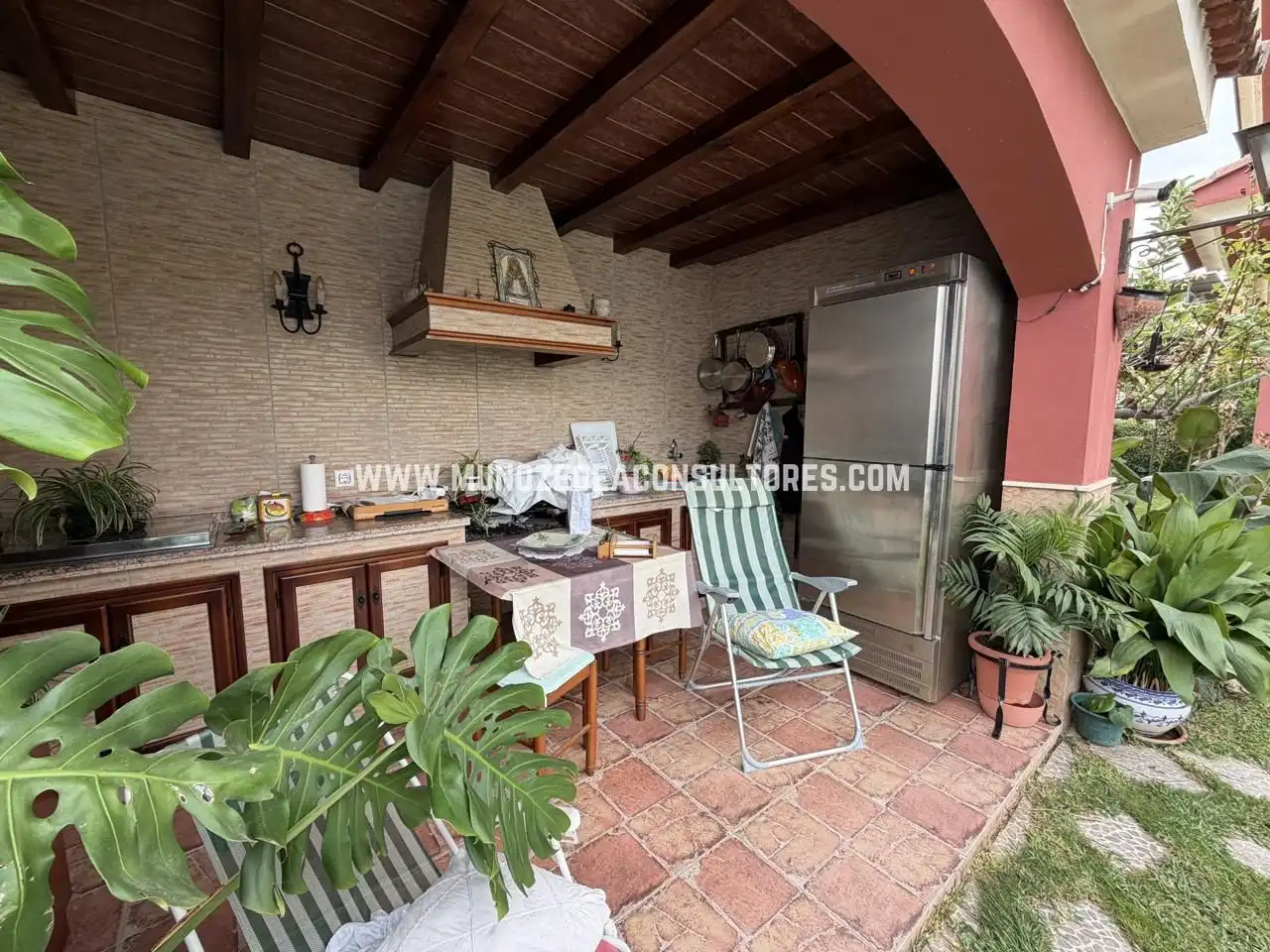 House with pool for sale in Calle Don Juan de Borbón, imagen 5