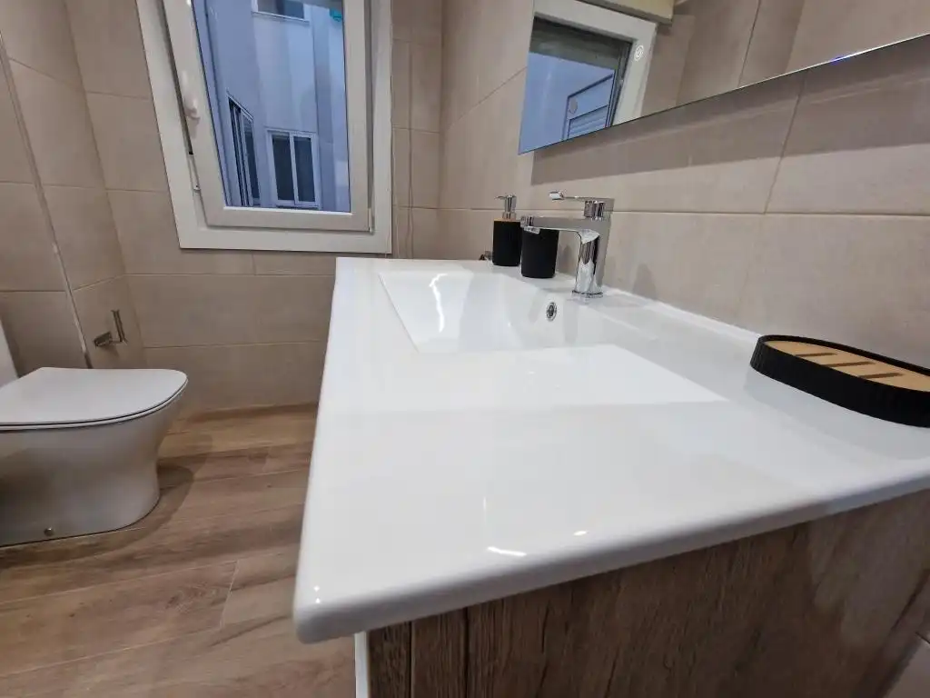 Room in Avenida Portugal.h2, Couto