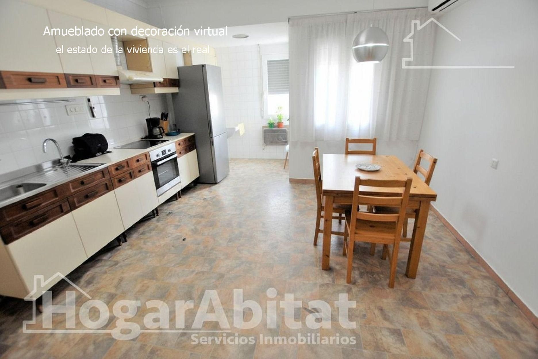 Kitchen of Flat for sale in  Valencia Capital  with Air Conditioner and Balcony