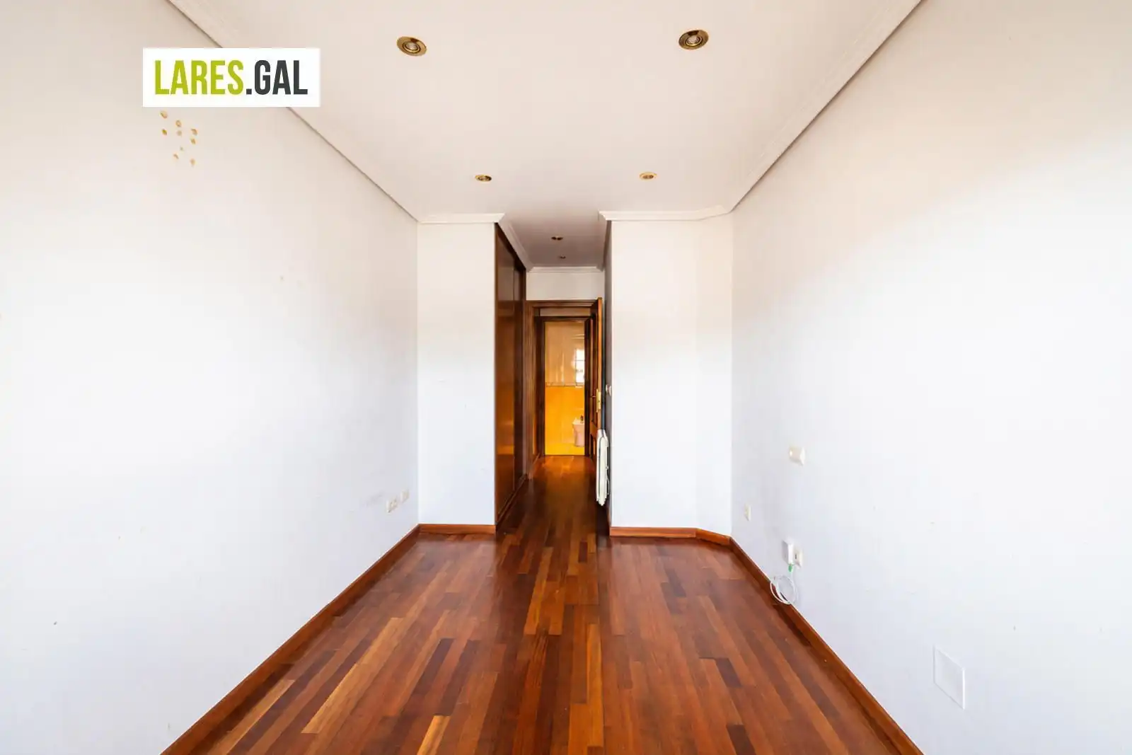 Piso en venta en Cangas  con Trastero