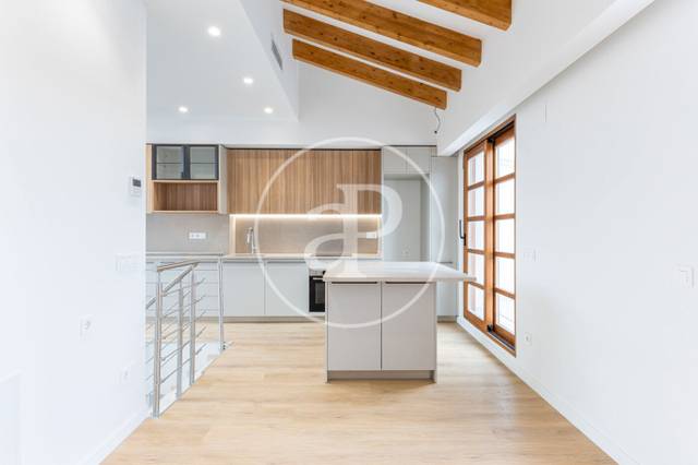 Ático en Venta en C/ de la Beneficència en El Carme