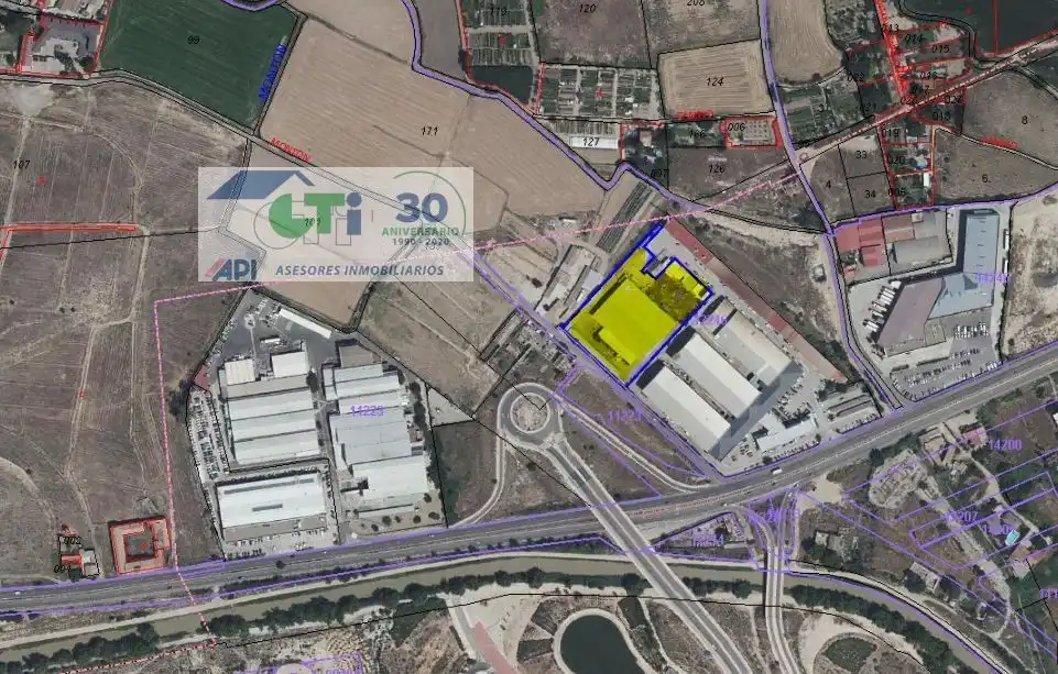 Nau industrial en venda en Zaragoza