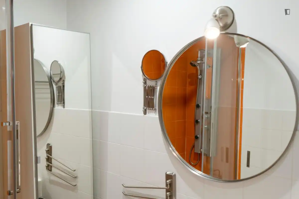 Baño de Apartamento de alquiler en Madrid con Aire acondicionado, Amueblado y Horno