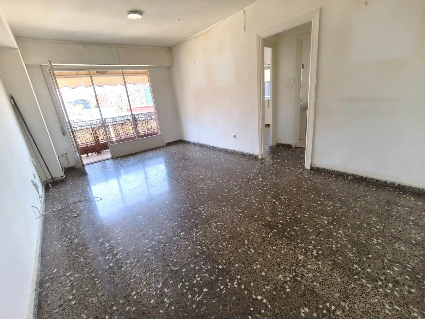 Sala d'estar de Pis en venda en Cartagena amb Forn, Rentadora i Balcó