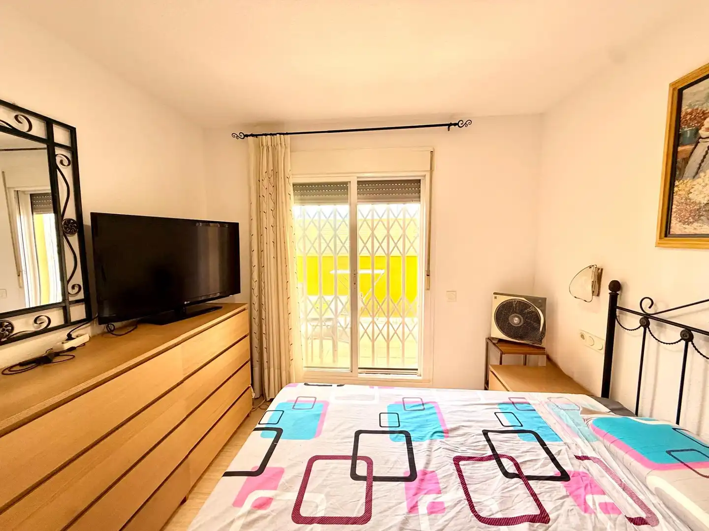 Habitación de Planta baja en venta en Roquetas de Mar con Amueblado y Piscina comunitaria