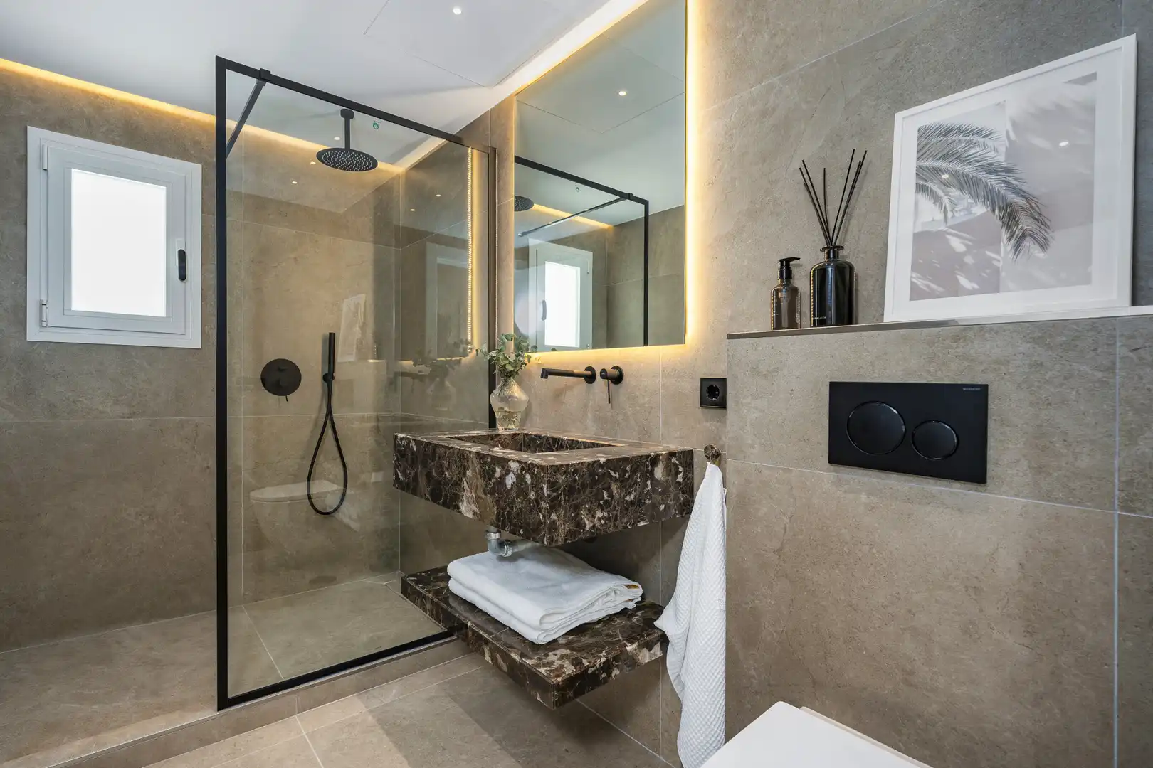 Baño de Casa o chalet en venta en Marbella con Aire acondicionado, Jardín privado y Terraza