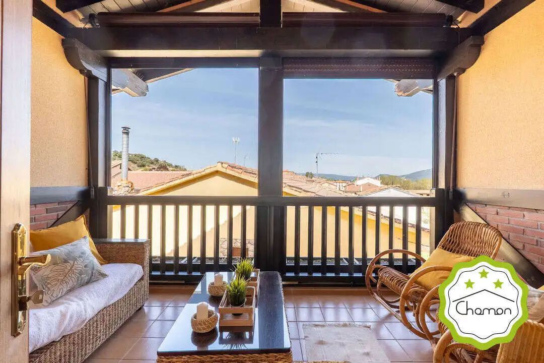 Casa adosada en venta en Oña