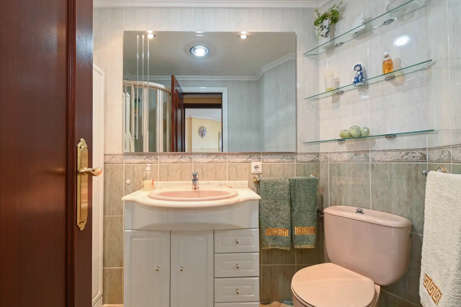 Bathroom of Apartments for sale in Benidorm