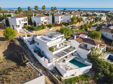 Casa amb piscina en venda a La Alquería