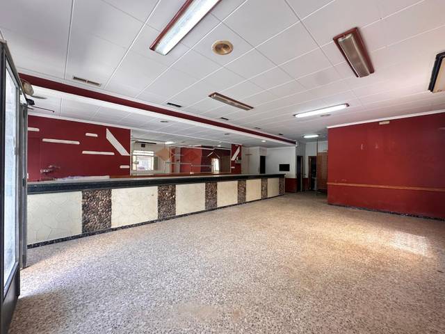 Local comercial en Alquiler en Calle SANTIAGO APOSTOL en L'Alcúdia