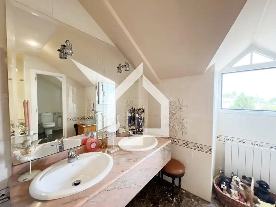 Bathroom of Houses for sale in San Vicente del Raspeig / Sant Vicent del Raspeig  with Air Conditioner, Heating and Private garden