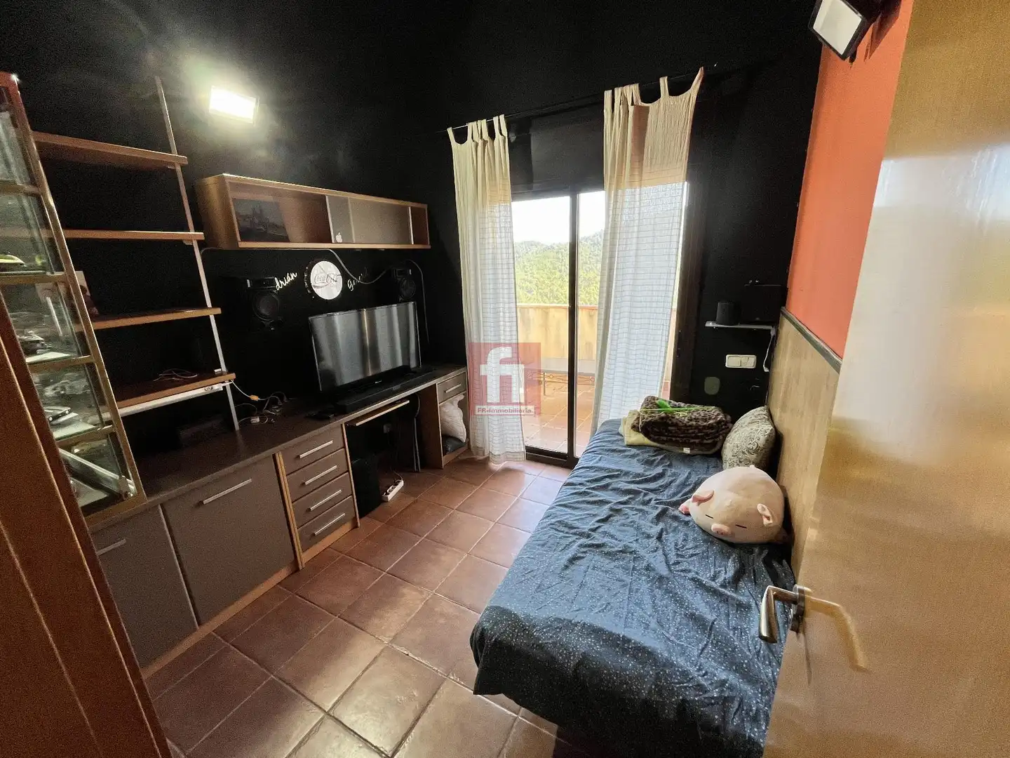 Schlafzimmer von Haus oder Chalet zum Verkauf in Olivella mit Terrasse, Abstellraum und Schwimmbad