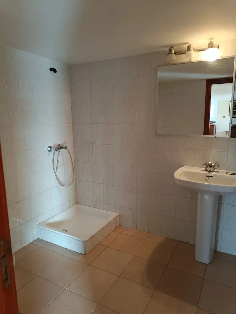 Bany de Casa o xalet en venda en Aguilar de Campoo amb Calefacció i Terrassa