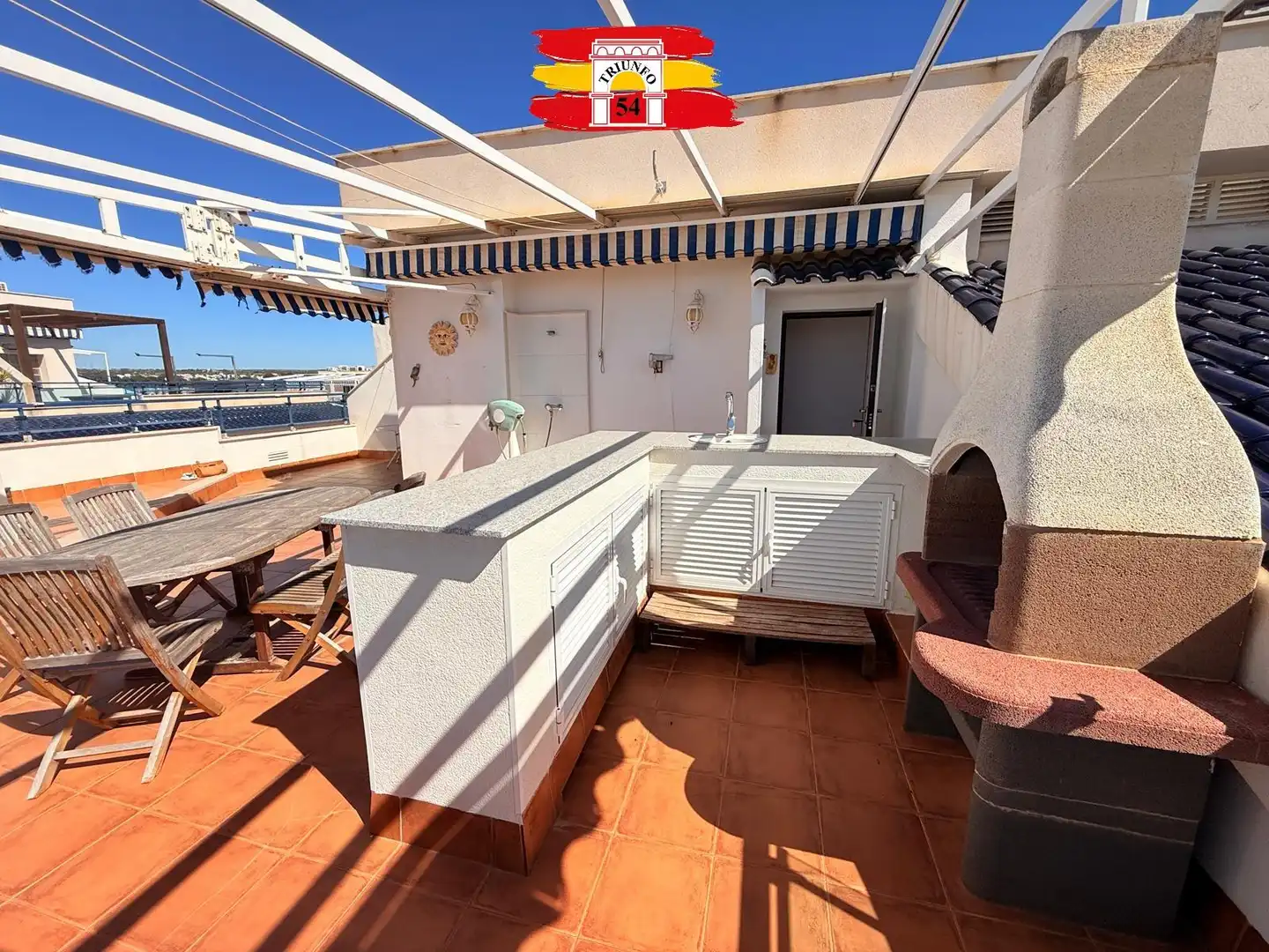 Terraza de Ático en venta en Pilar de la Horadada con Aire acondicionado, Jardín privado y Trastero