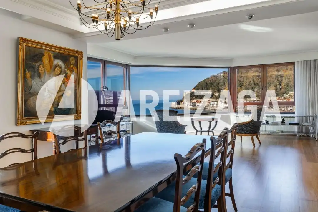 Dining room of Flat for sale in Donostia - San Sebastián   with Air Conditioner, Heating and Terrace