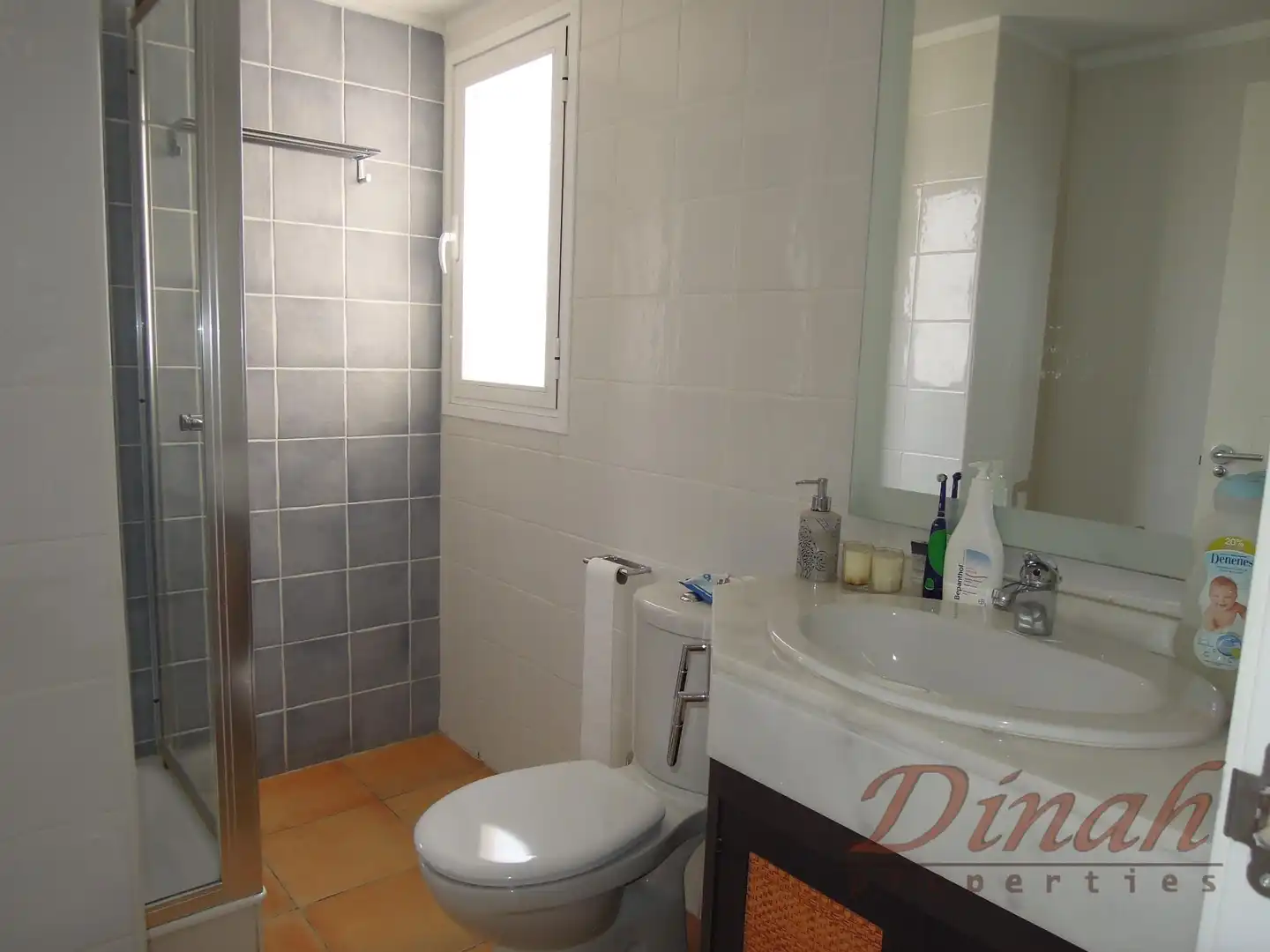 Bany de Apartament en venda en Altea amb Aire condicionat, Calefacció i Piscina comunitària