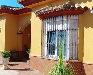 Exterior view of House or chalet for sale in Chiclana de la Frontera  with Air Conditioner, Heating and Private garden