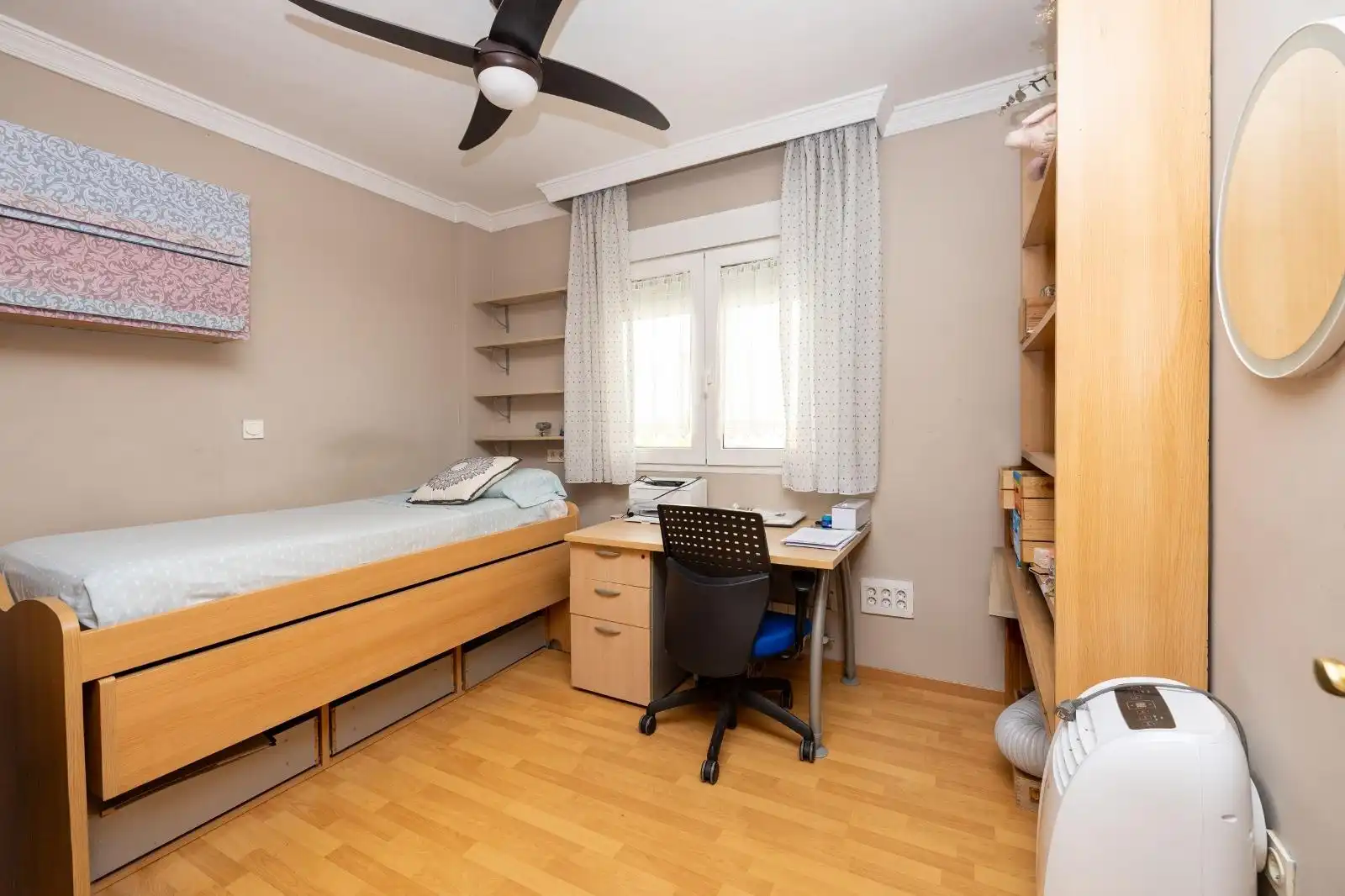 Schlafzimmer von Haus oder Chalet zum Verkauf in Granada mit Klimaanlage, Heizung und Terrasse